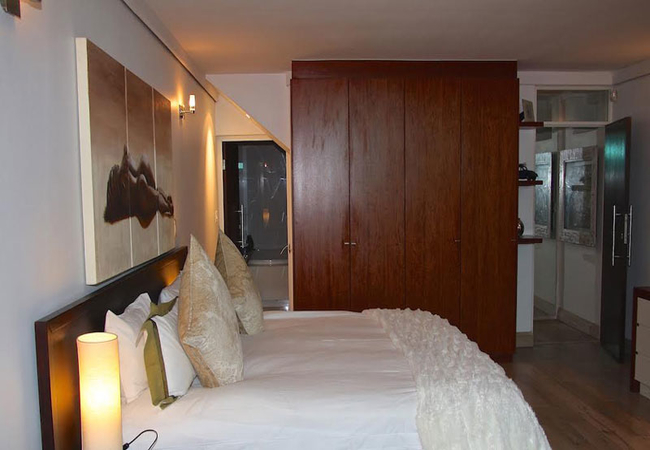 Glen Beach Bungalow and Penthouse