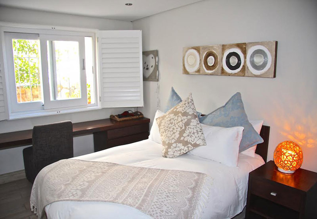 Glen Beach Bungalow and Penthouse 