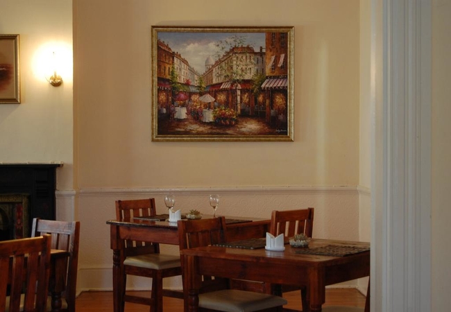 Guest dining area