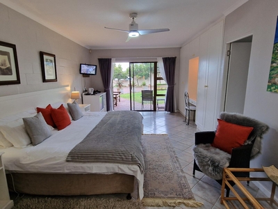 Luxury One Bedroom Apartment