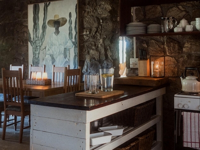 Stone Cabin (With Hot Tub)