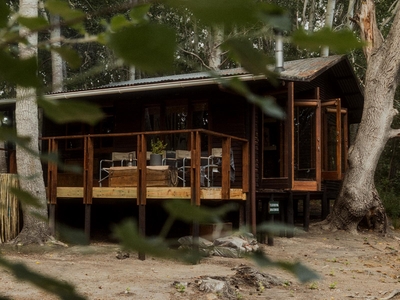 Wood Cabin (With Hot Tub)