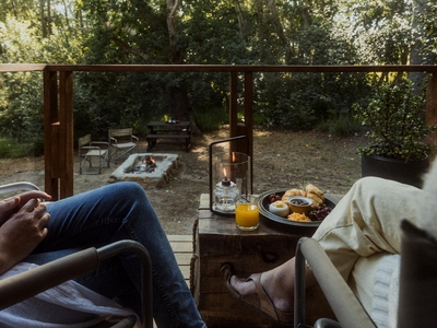 Wood Cabin (With Hot Tub)