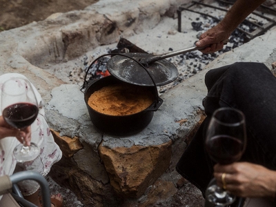 Wood Cabin (With Hot Tub)