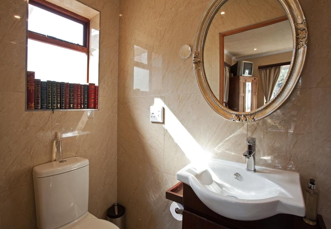 GM 10 room 9 bathroom