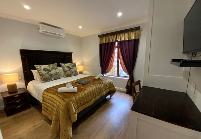 Deluxe Queen En-suite