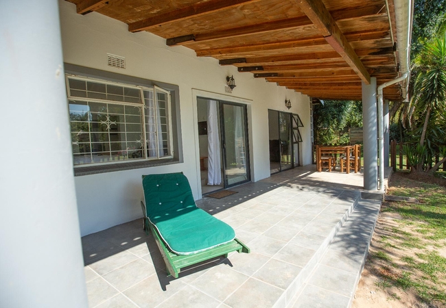 Deluxe Self-catering Garden Suite 10/19