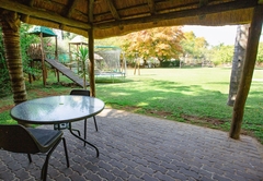 Deluxe Self-Catering Garden Cottage 