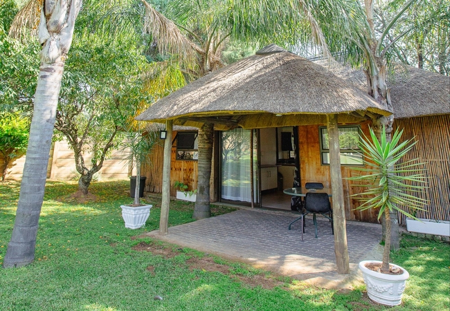 Deluxe Self-Catering Garden Cottage 