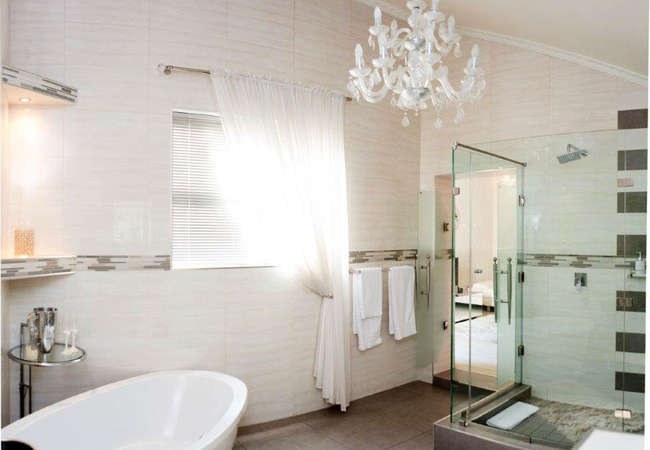 Luxury room / honeymoon suite