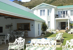 Gordon's Beach Lodge