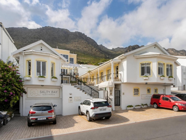 Salty Bay Guesthouse