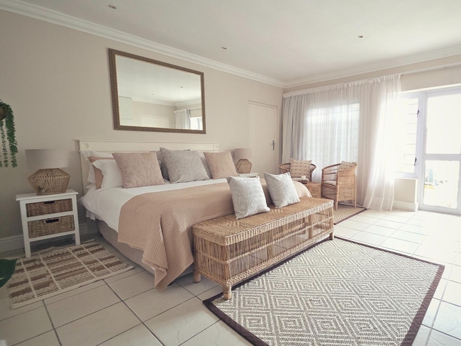 Salty Bay Guesthouse
