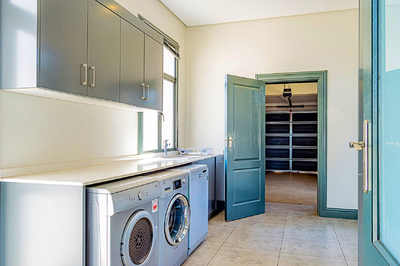 Gowrie Farm House 217