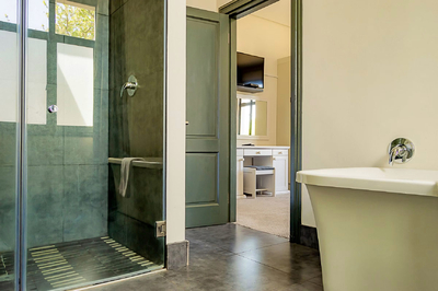 Gowrie Farm House 217