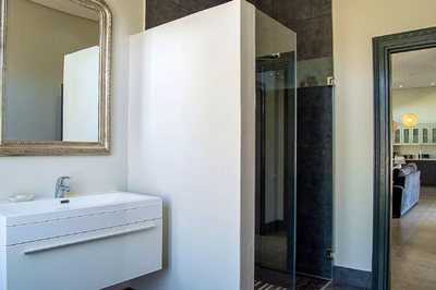 Gowrie Farm House 217