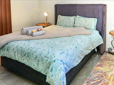 Standard Queen Room