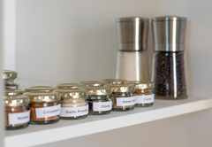 Range of spices/herbs