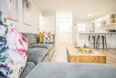 Greenpoint Mews 2