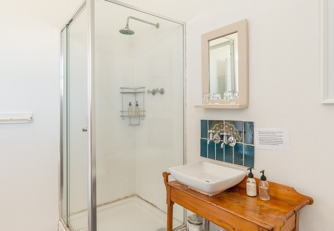 Guinevere Guest Farm