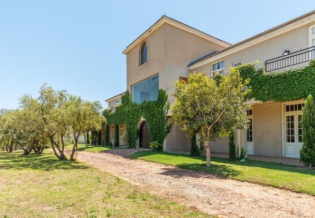 Guinevere Guest Farm