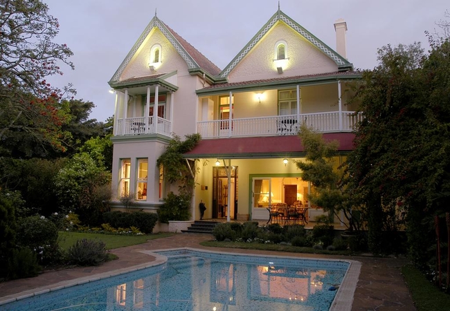 Hacklewood Hill Country Estate