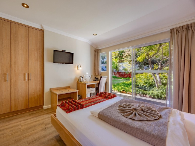 Deluxe Queen Room
