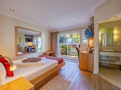 Deluxe Queen Room