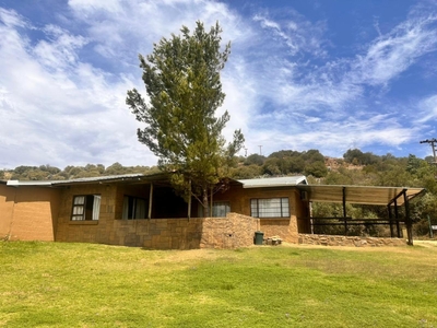 Three-Bedroom House Lavender