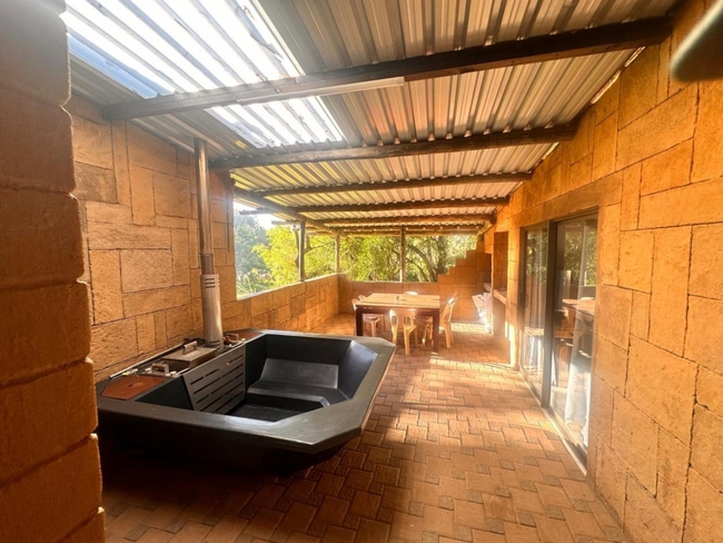 Two-Bedroom Cottage Bluegums with Hot Tub