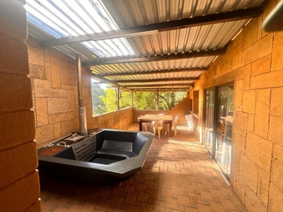 Two-Bedroom Cottage Bluegums with Hot Tub