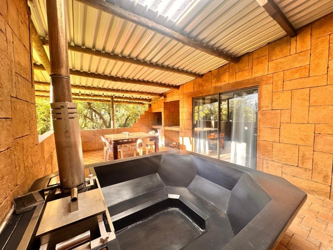 Two-Bedroom Cottage Bluegums with Hot Tub