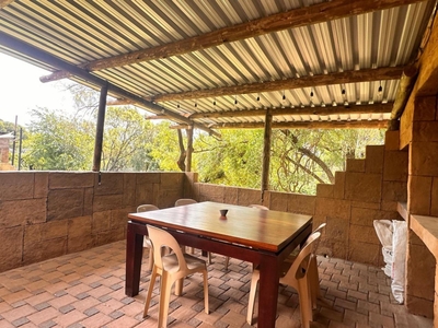 Two-Bedroom Cottage Bluegums with Hot Tub