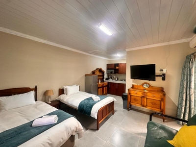 Two-Bedroom Cottage Bluegums with Hot Tub