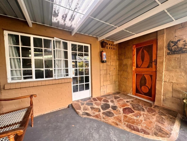 Two-Bedroom Cottage Bluegums with Hot Tub