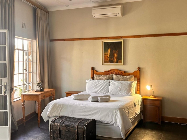 Standard Cottage Saffron