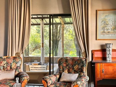 Standard Cottage Saffron