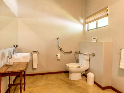 Luxury King/Twin Room