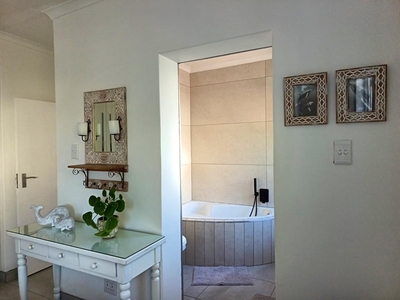 Hartsepunt Holiday Home