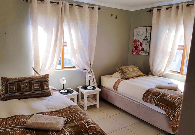 Three-Bedroom Apartment 