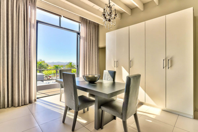 101 Studio Loft Apartment