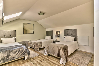 101 Studio Loft Apartment