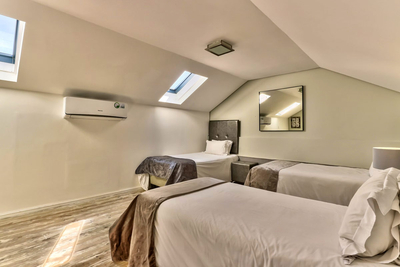 101 Studio Loft Apartment