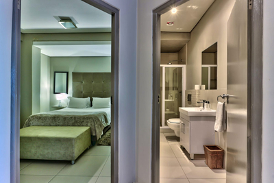 105 One-Bedroom Loft Apartment