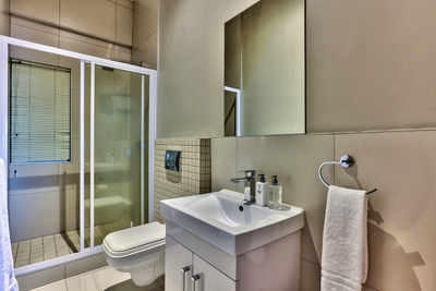 106 Studio Loft Apartment