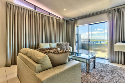 112 Three-Bedroom Apartment