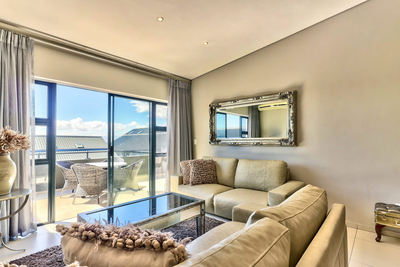 113 Three-Bedroom Apartment