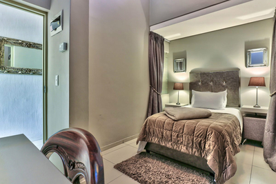 113 Three-Bedroom Apartment