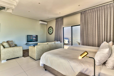 101 On Heritage Square