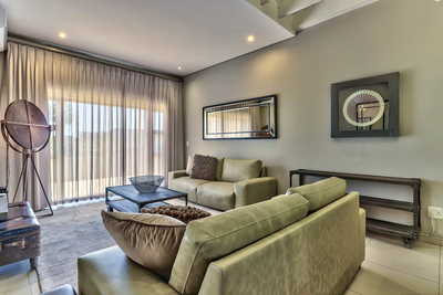 104 On Heritage Square